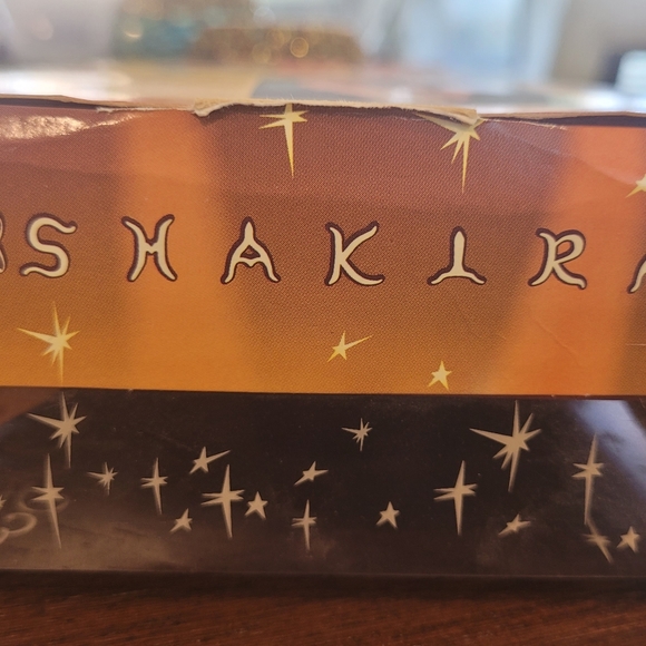 Latin Music Star Shakira Barbie Doll by Mattel New In Package (2002) Vintage - Picture 11 of 12